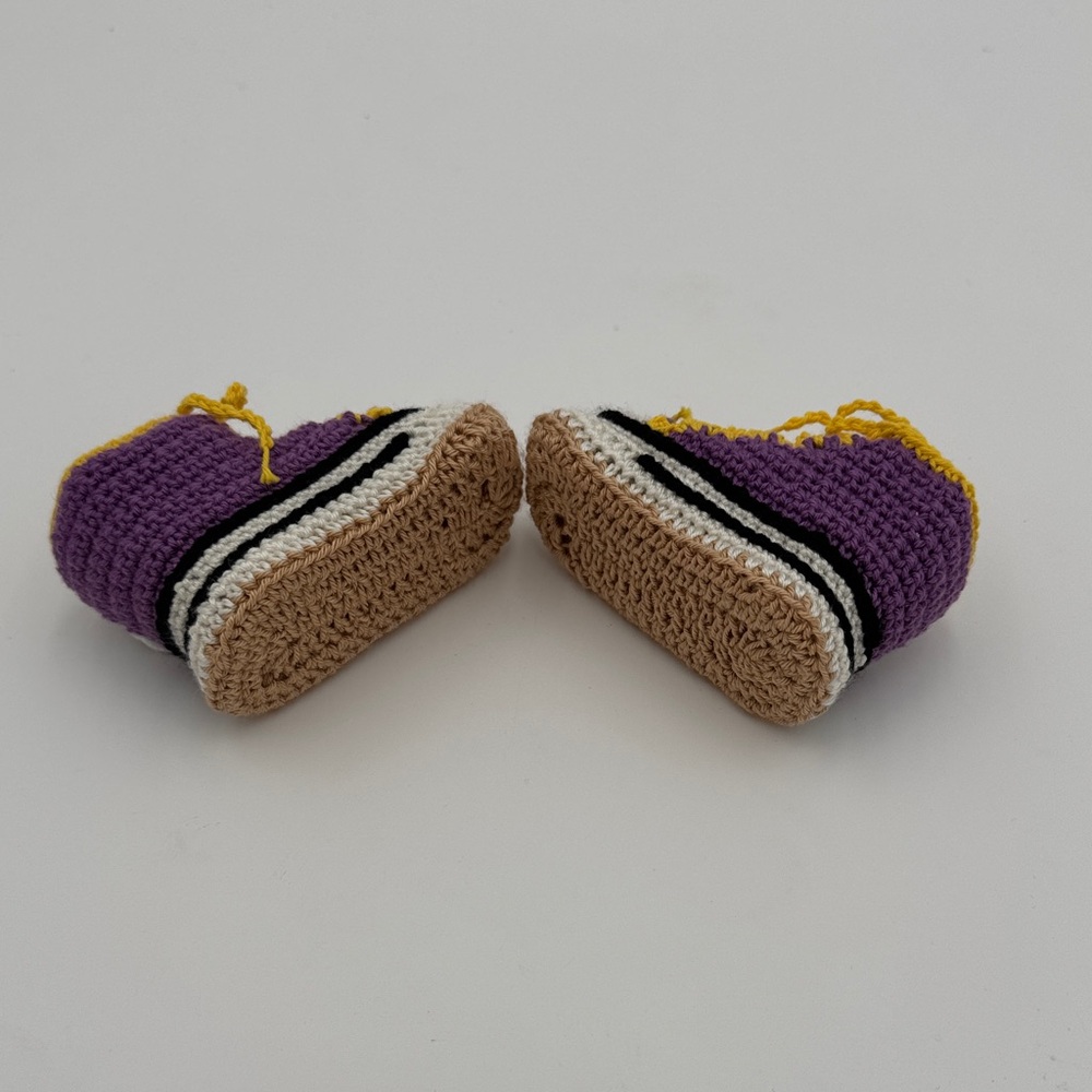 LA Lakers Purple and Yellow Kids Crochet Sneakers - Picture 6 of 6